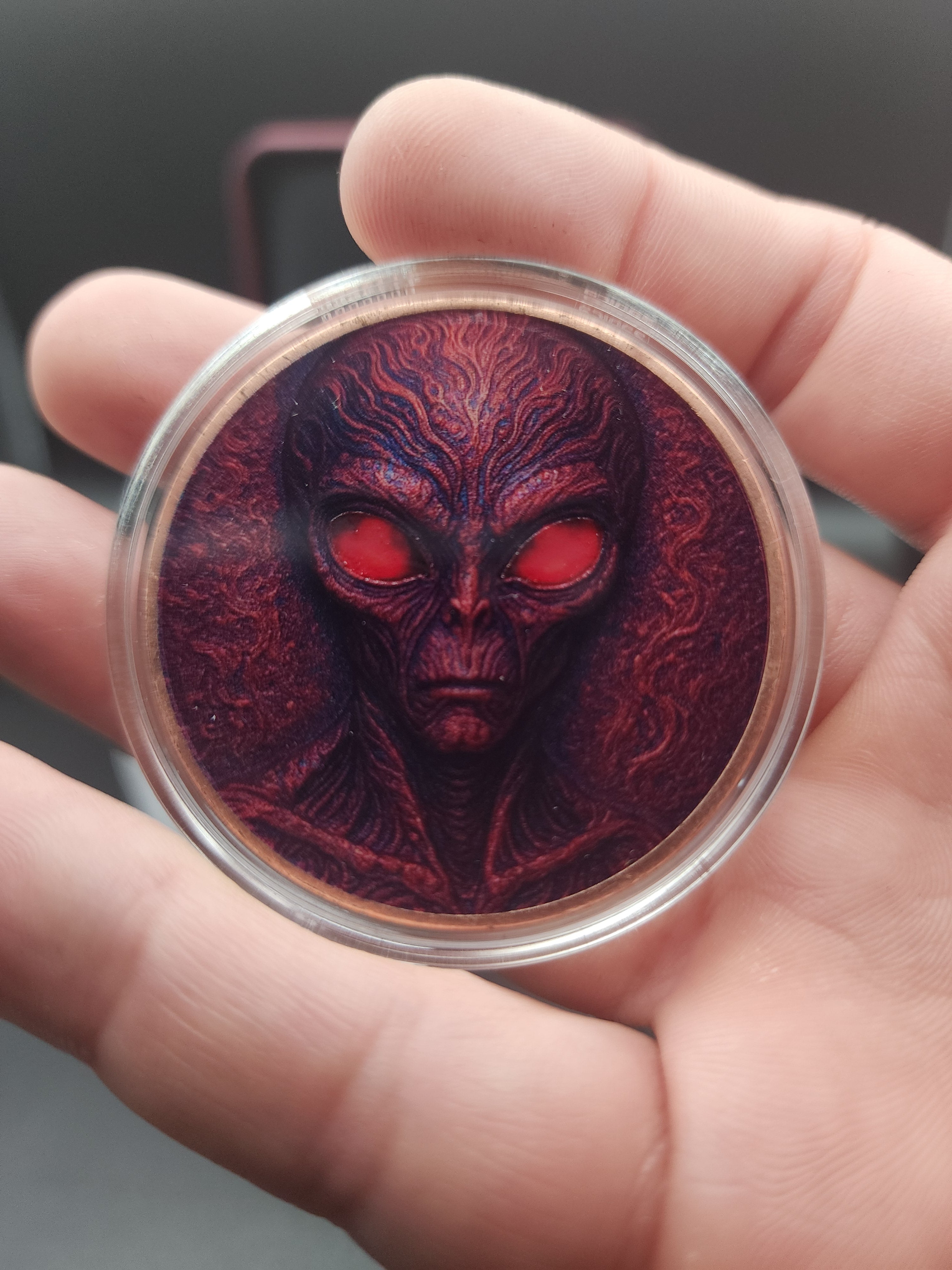2026 2 oz Copper UHR Red Alien GID Eyes Beautiful LIMITED w/Box & COA