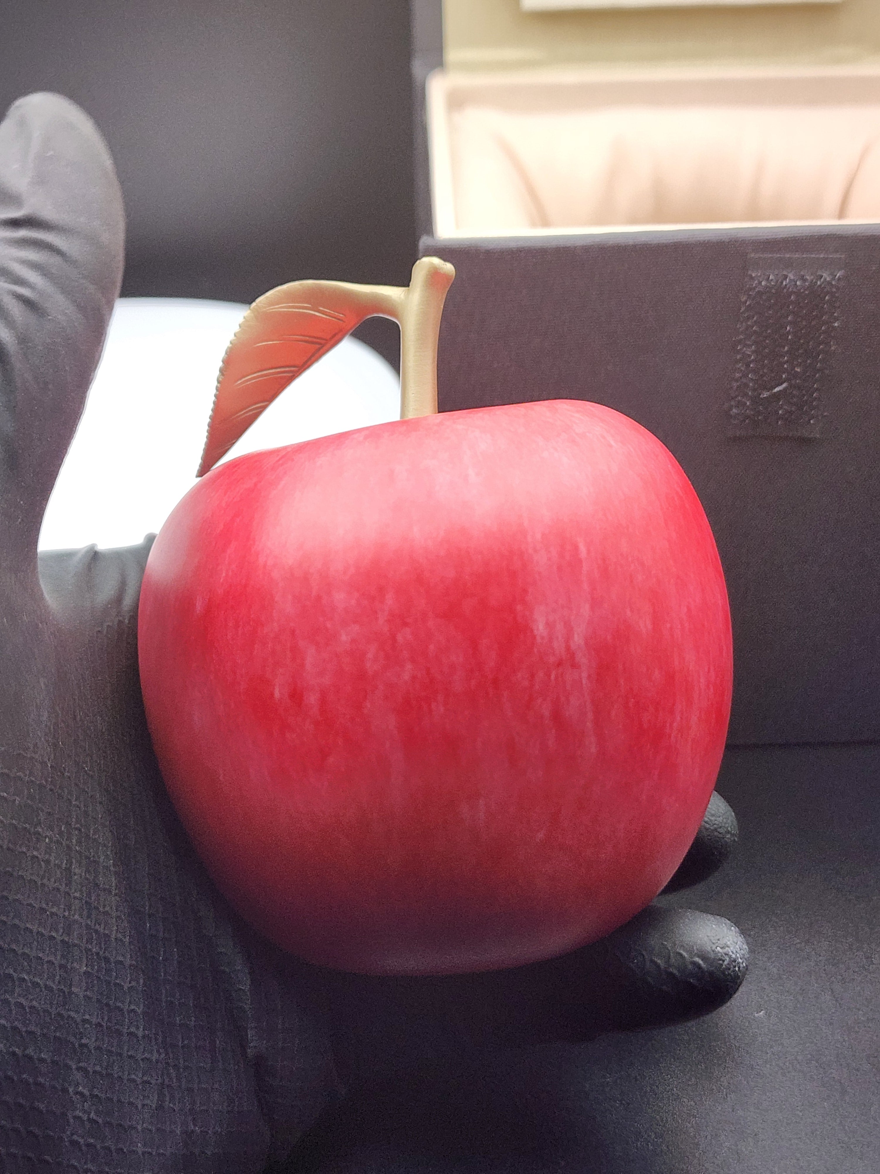Cameroon "Most Realistic Apple" 400 gram Copper Coin
